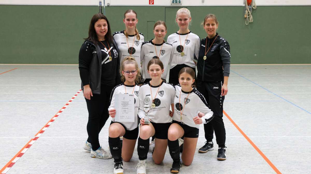 FaustballLandesmeisterschaften Doppelsieg für TV Brettorf