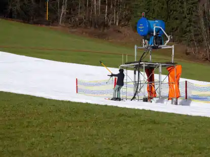 Viele Skigebiete in Bayern litten schon Anfang Januar unter Schneemangel. Zu Fasching sehen sie sich gut ger&uuml;stet.