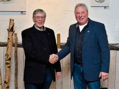 Mitbegr&uuml;nder Friedrich von C&ouml;lln (links) wurde von Heiko M&uuml;ller zum Ehrenmitglied ernannt.