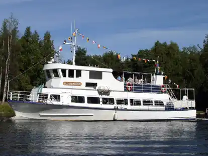 In Schweden: Die ehemalige MS M&uuml;nster verkehrt nun auf den Seen der Provinz Dalarna immer noch als Ausflugs- und Eventschiff.