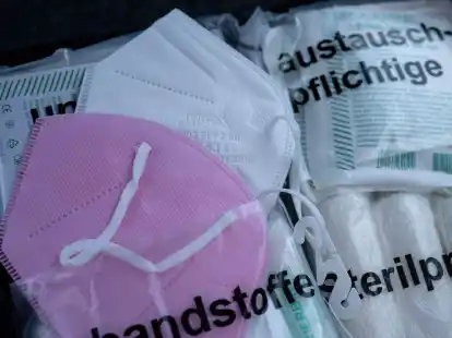 Erg&auml;nzung: Wer einen neuen Verbandskasten f&uuml;rs Auto kauft, findet nun auch zwei medizinische Masken darin.