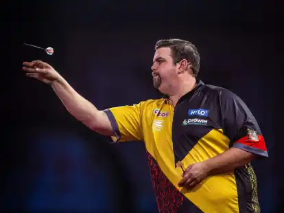 Darts-Profi Gabriel Clemens konnte auch Finale in Barnsley nicht gewinnen.
