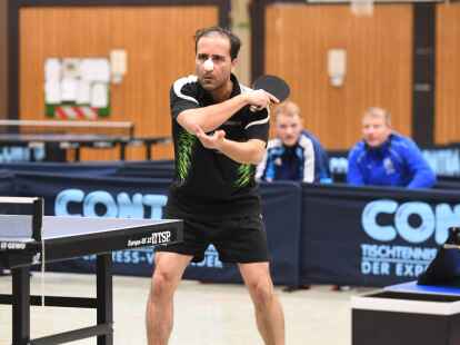 Zwei Doppel und zwei Einzel gewann Ali Mohammadpour beim 9:7 des TSR  gegen Sengwarden II.