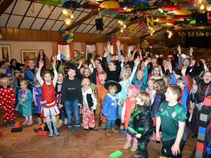 Ausgelassen feierten die Kinder aus der A-B-C-Union ihren Karneval im Saal Sieverding.