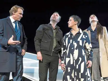 Stehen bei &bdquo;Der Tempelherr&ldquo; gemeinsam auf der B&uuml;hne: Sven Hei&szlig;, Andreas M&ouml;ckel, Aida-Ira El-Eslambouly und Steffi Baur (von links).