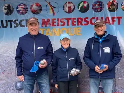 Gro&szlig;er Erfolg f&uuml;r den Club &bdquo;Wilde Boule&ldquo;: Robert Orlandini, Gabriele Teichmann und Hans-Georg Kolloge (von links) qualifizierten sich f&uuml;r die Deutschen Meisterschaften.