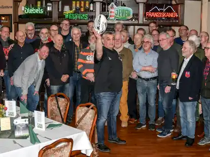 Zum Treffen der ehemaligen Rugbyspieler des SC Varel kamen Oldies, die zwischen den 1960er- bis 1990er-Jahren aktiv waren.