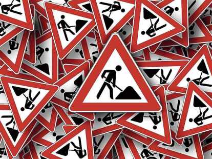 Unter Vollsperrung wird demn&auml;chst die Oldenburger Stra&szlig;e zwischen Wiesmoor und Hinrichsfehn saniert.