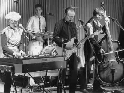 Ideal mit (v.l.n.r.) Annette Humpe, Hans-Joachim Behrendt, Eff Jott Kr&uuml;ger und Ernst Deuker 1981 in Kiel.