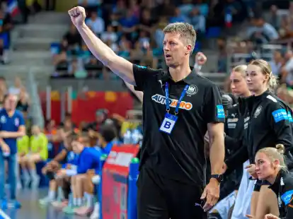 Frauen-Bundestrainer Markus Gaugisch will beim Drei-L&auml;nder-Turnier die Entwicklung des Teams vorantreiben.