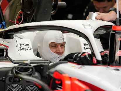 Nico H&uuml;lkenberg aus Deutschland vom Team Haas in der Box.