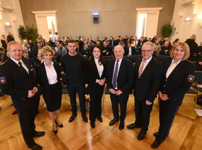 Vor dem Vortrag (von links): Carsten Rose, Alina Treiger, Johannes Spohr, Natali Herschel, Tswi Herschel, Johann K&uuml;hme und Andrea Marquardt