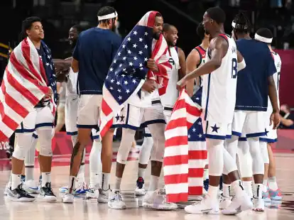 Das US-Basketball-Team nach dem Olympiasieg 2021.