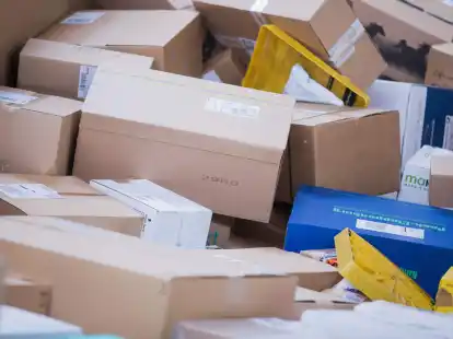 Bisher wissen die Verbraucher nicht, wie viel Gramm CO2 pro Paket durchschnittlich ausgesto&szlig;en werden. Die Deutsche Post fordert nun, dass sich das &auml;ndert.