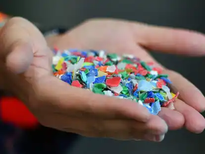 Forscher wollen eine Pflicht f&uuml;r die Industrie, s&auml;mtliche Inhaltsstoffe ihres Plastik offen zu legen.