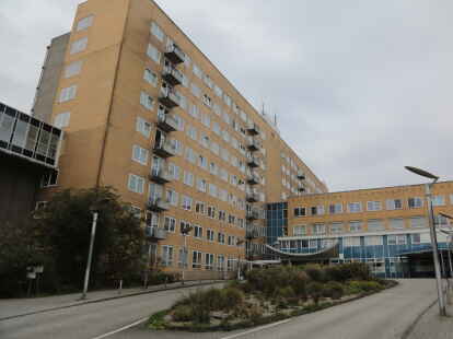 Das Klinikum Wilhelmshaven ist in finanziellen Schwierigkeiten. Ein Sanierungskonzept soll die Lösung aufzeigen.