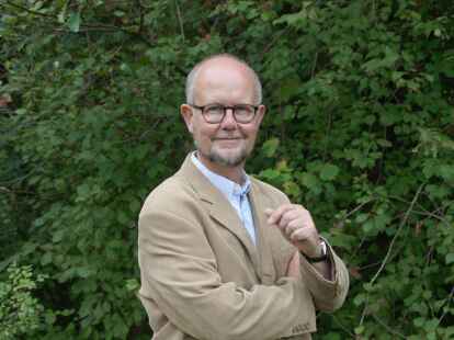 Der Krimiautor und Verleger Ralf Kramp 2018 in Hillesheim.