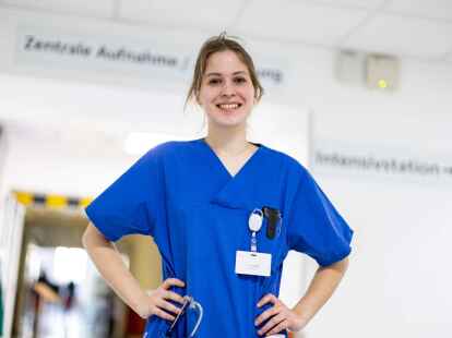 Stella Lingen ist angehende &Auml;rztin mit Tourette-Syndrom in der Krankenhaus-Notaufnahme der evangelischen Kliniken Essen-Mitte.