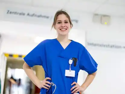 Stella Lingen ist angehende &Auml;rztin mit Tourette-Syndrom in der Krankenhaus-Notaufnahme der evangelischen Kliniken Essen-Mitte.