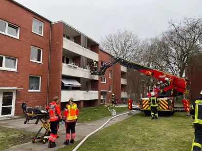 Ein Feuer im Keller eines Mehrparteienhauses in der Ufke-Cremer-Stra&szlig;e in Norden, bei dem vier Menschen gerettet werden mussten, gibt noch R&auml;tsel auf. Denn es ist unklar, wie es dazu kommen konnte.
