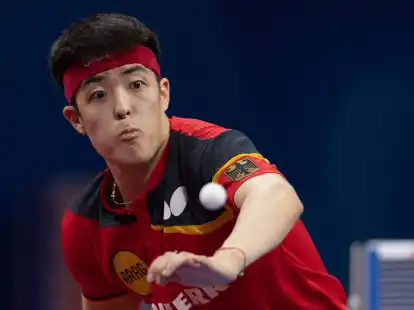 Dang Qiu hat die zweite Runde beim Grand Smash in Singapur erreicht.