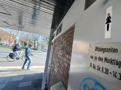 Von wegen ge&ouml;ffnet: Auch an Markttagen bleiben die Toiletten dicht.