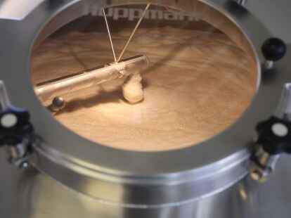 Nach einem jahrelangen Aufw&auml;rtstrend ist die Zahl der Brauereien in Deutschland im dritten Jahr in Folge gesunken.