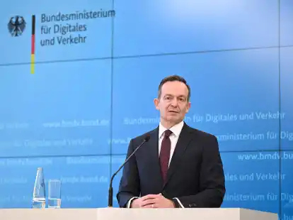 Verkehrsminister Volker Wissing: &laquo;Wir brauchen die synthetischen Kraftstoffe. Wir k&ouml;nnen uns gar nicht erlauben, auf sie zu verzichten&raquo;.