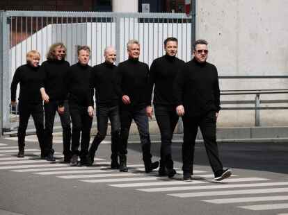 &laquo;Auch wir haben uns in den letzten Jahrzehnten in unterschiedliche Richtungen entwickelt&raquo;, sagt Prinzen-Frontmann Sebastian Krumbiegel kurz vor dem diesj&auml;hrigen Tourstart im Interview der Deutschen Presse-Agentur.