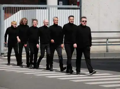 &laquo;Auch wir haben uns in den letzten Jahrzehnten in unterschiedliche Richtungen entwickelt&raquo;, sagt Prinzen-Frontmann Sebastian Krumbiegel kurz vor dem diesj&auml;hrigen Tourstart im Interview der Deutschen Presse-Agentur.