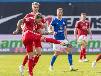 Matthias Zimmermann traf zweimal beim D&uuml;sseldorfer Sieg in Rostock.