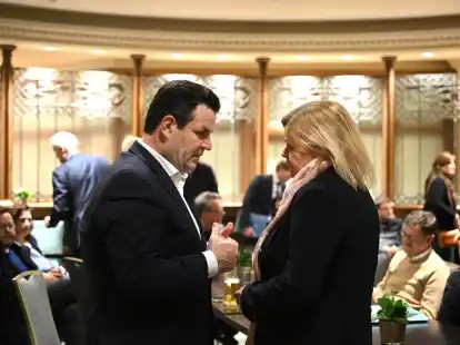 Arbeitsminister Hubertus Heil und Innenministerin Nancy Faeser sind in Kanada, um sich &uuml;ber das dortige Einwanderungsrecht zu informieren.