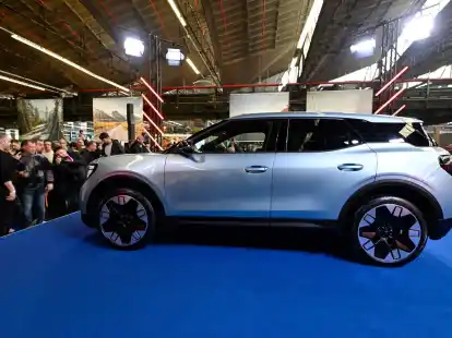 Die Ford-Werke GmbH stellt in K&ouml;ln den neuen vollelektrischen Explorer vor, mit dem der Autobauer die K&auml;ufer in Europa begeistern will.