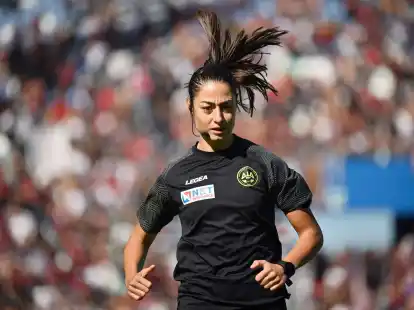 Am Samstag leitet Maria Sole Caputi Ferrieri das L&auml;nderspiel zwischen Deutschland und Peru.