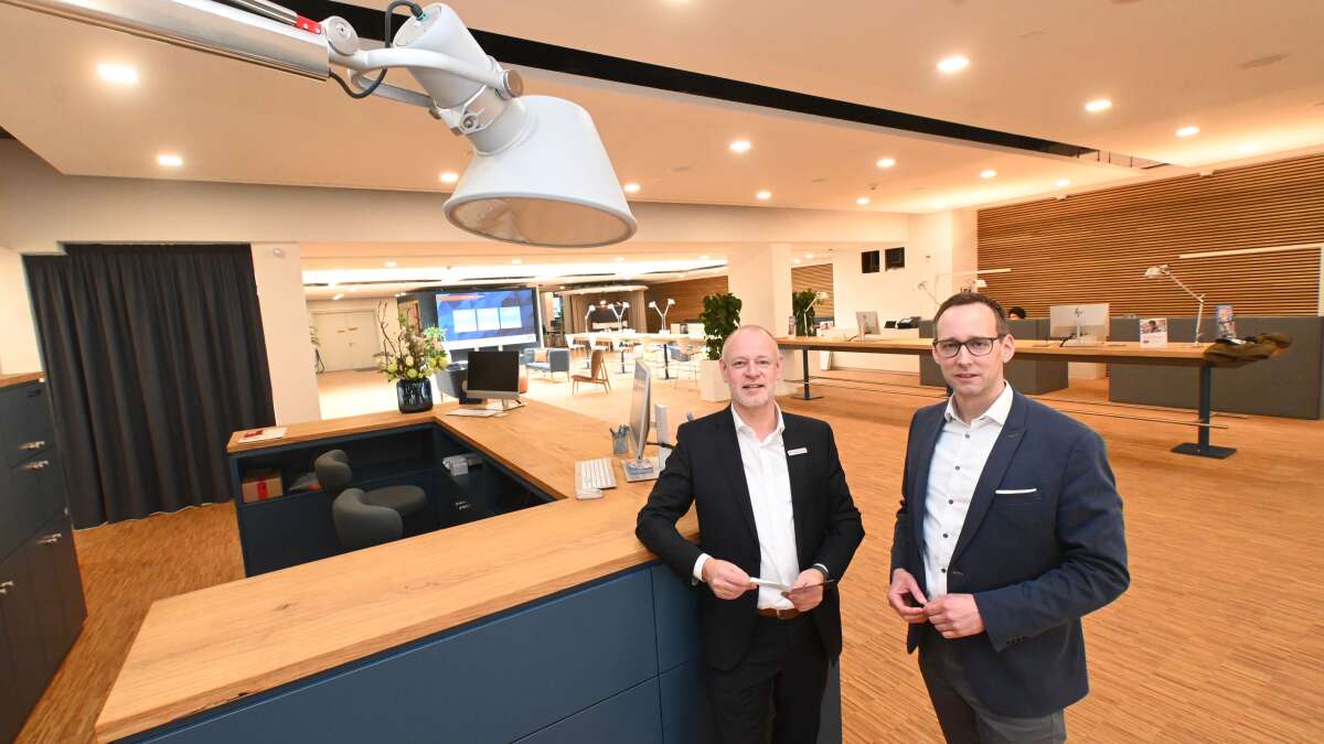 Oldenburg Hauptgeschäftsstelle der Oldenburger Volksbank hat wieder