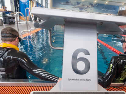 Auf die Pl&auml;tze, fertig, los: Samstagmorgen ging&rsquo;s endlich ins Wasser.