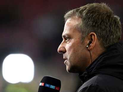 Bundestrainer Hansi Flick gibt vor dem Testspiel gegen Belgien ein Interview.