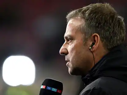 Bundestrainer Hansi Flick gibt vor dem Testspiel gegen Belgien ein Interview.