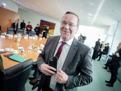 Beschaffungswesen der Bundeswehr: Bundesverteidigungsminister Boris Pistorius (SPD) will schneller und effektiver werden.