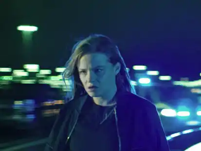 Im neuen &bdquo;Tatort: Donuts&ldquo; ermittelt Liv Moormann (Jasna Fritzi Bauer) in der Auto-Tuning-Szene.