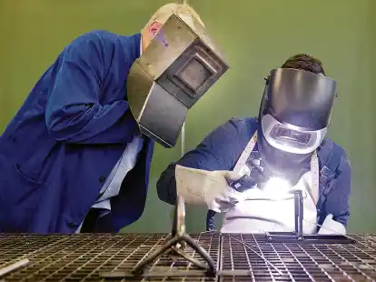 in weiten Teilen des Arbeitsmarktes werden Fachkr&auml;fte weiterhin gesucht.