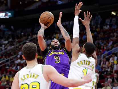 F&uuml;hrte die Lakers erneut zum Sieg: Anthony Davis (M).
