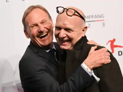 Hans-Joachim Watzke (l) und DFB-Pr&auml;sident Bernd Neuendorf sind in die Top-Gremien des internationalen Fu&szlig;balls gew&auml;hlt worden.