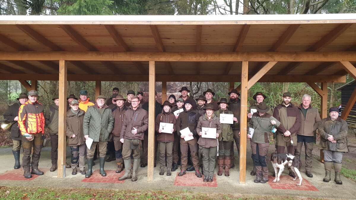 Jagdprüfung im Ammerland 18 neue Jägerinnen und Jäger