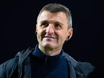 Fu&szlig;ball-Drittligist FC Ingolstadt hat Michael K&ouml;llner als Cheftrainer verpflichtet.