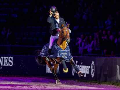 Richard Vogel hat das zweite Springen beim Weltcup-Finale gewonnen.