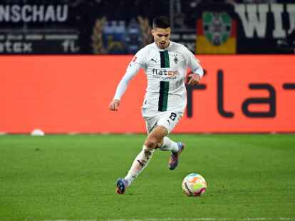 Mittelfeldstratege Julian Weigl steht bei Borussia M&ouml;nchengladbach vor seinem Kader-Comeback.