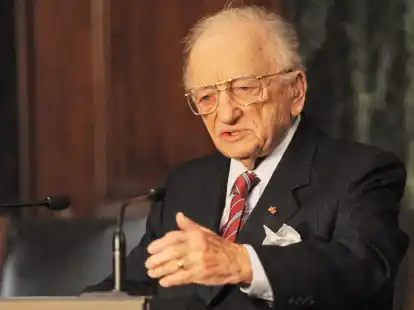 Benjamin Ferencz war nicht einmal 30 Jahre alt, als er Kriegsverbrechern in N&uuml;rnberg den Prozess machte.
