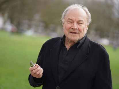 Schauspieler Klaus Maria Brandauer geht auf Lesereise.