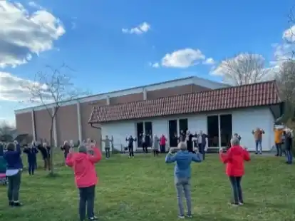 Viele Mitglieder trafen sich zum gemeinsamen Training mit anschlie&szlig;endem Beisammensein.